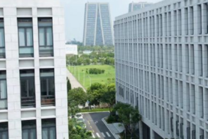 江门蓬江首层8米2400方三层小独栋出售（可按